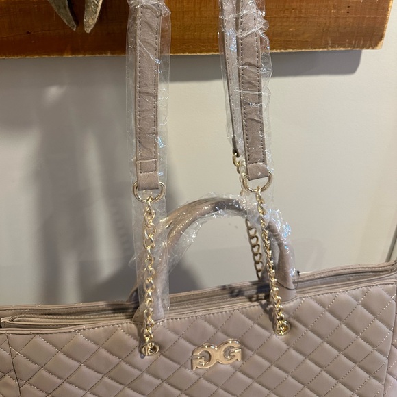 Nude Gilda Paris Large Quilted Travel Tote Bag - Picture 4 of 7